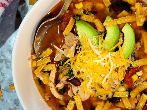 Slow Cooker Chicken Tortilla Soup