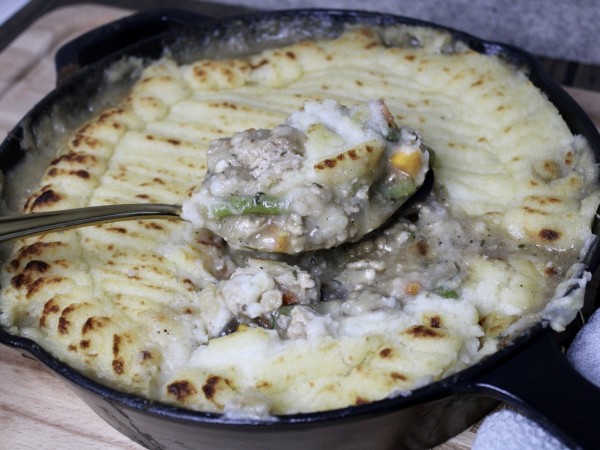 Easy Chicken and Mushroom Shephard's Pie from @chefsoutherntemp