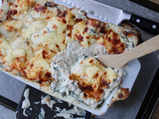 Easy White Chicken Lasagna from @chefsoutherntemp