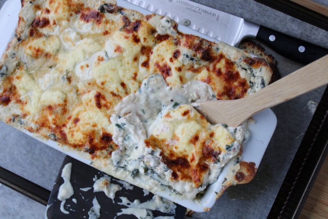 Easy White Chicken Lasagna from @chefsoutherntemp