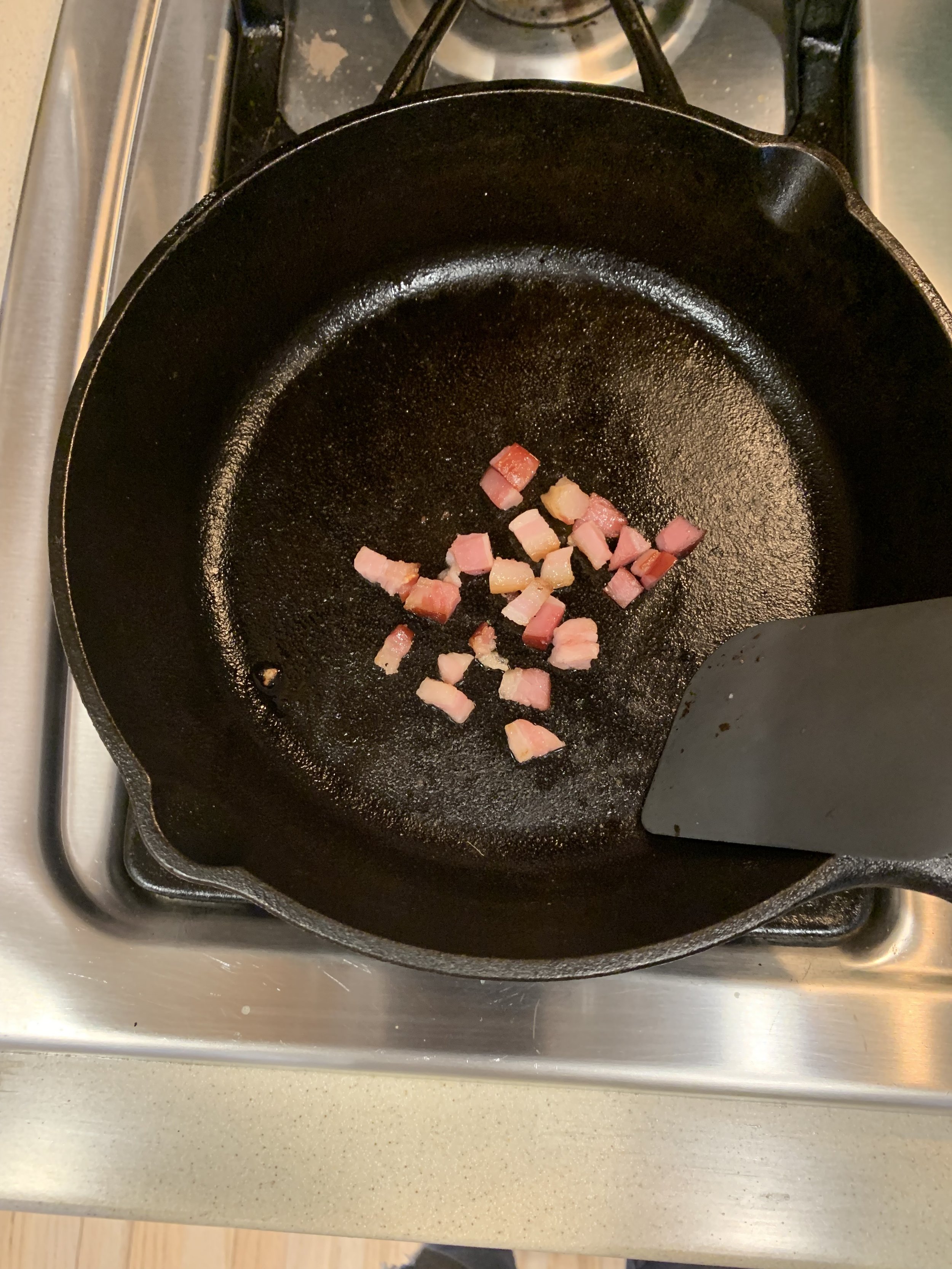 Crisping bacon